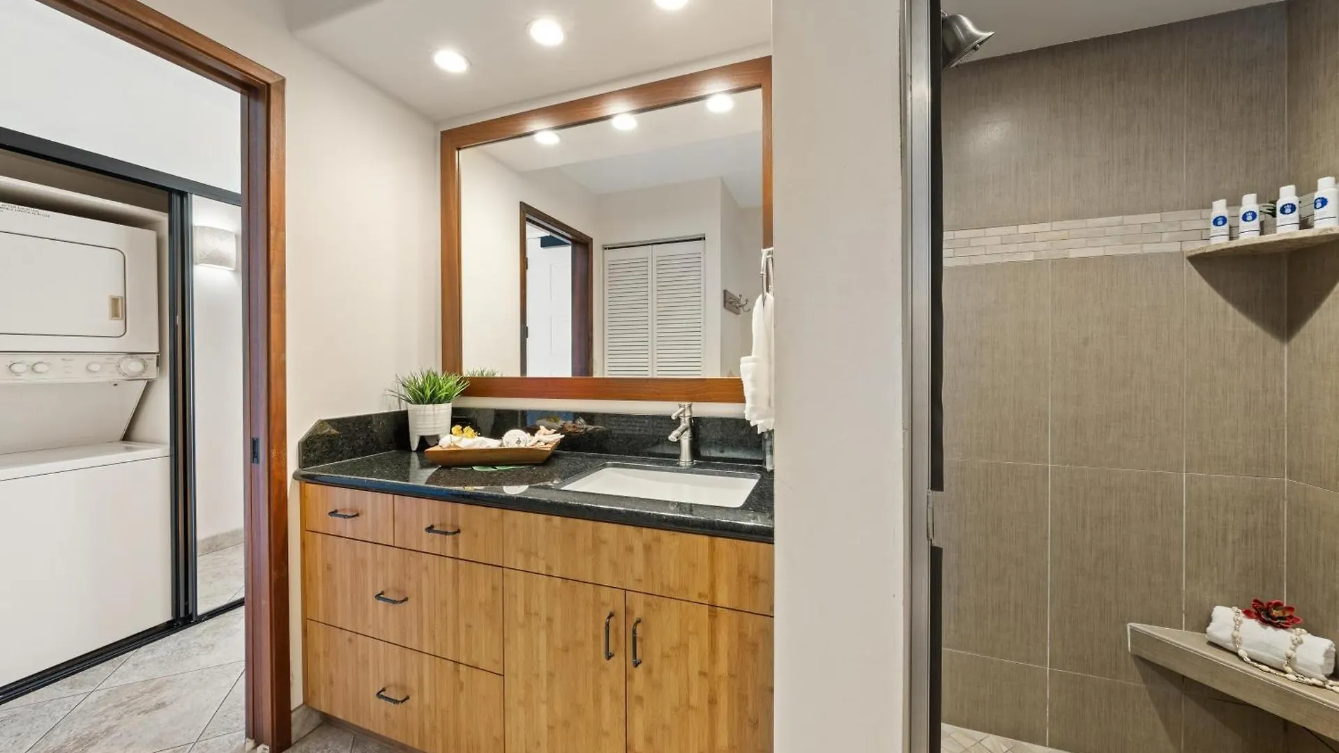 Papakea A306 Apartment Kahana